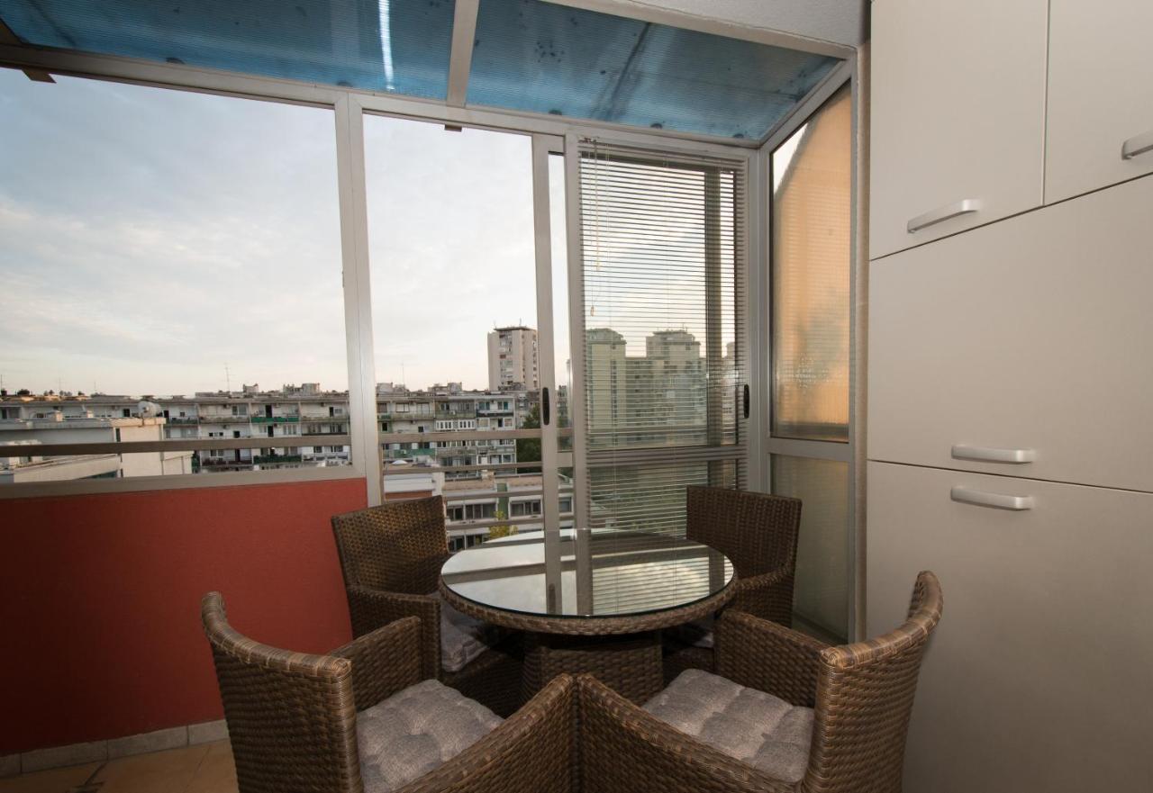 City Nest Apartment Podgorica Buitenkant foto
