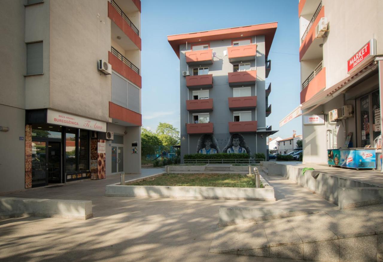 City Nest Apartment Podgorica Buitenkant foto