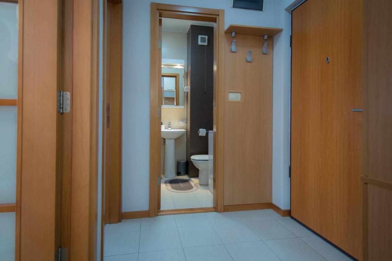 City Nest Apartment Podgorica Buitenkant foto