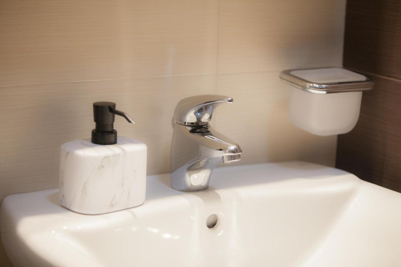 City Nest Apartment Podgorica Buitenkant foto