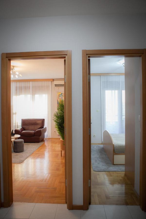 City Nest Apartment Podgorica Buitenkant foto